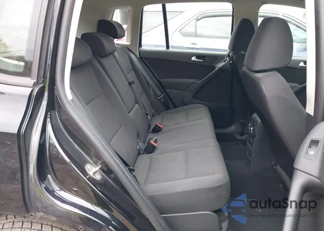 2013 Volkswagen Tiguan S z USA, uszkodzony, nr VIN WVGAV3AX0DW615178